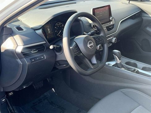 New 2025 Nissan Altima 2.5 S image 9