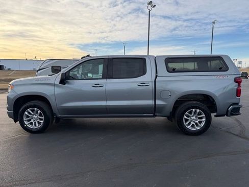 Used 2023 Chevrolet Silverado 1500 RST AWD/4WD image 4