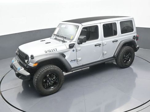Used 2024 Jeep Wrangler Unlimited image 53