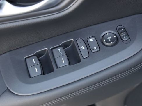 New 2026 Honda HR-V LX image 16