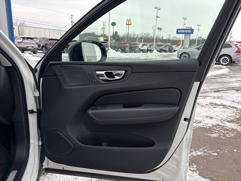Certified 2024 Volvo XC60 T8 Ultimate w/ Protection Package Premier image 36