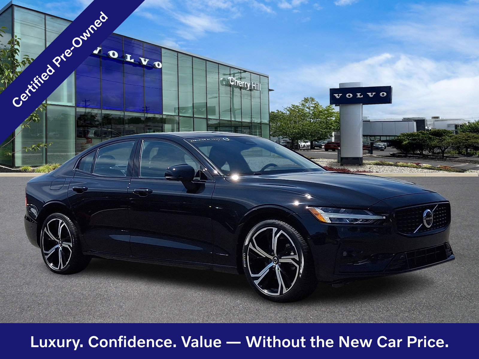Certified 2025 Volvo S60 B5 Plus AWD/4WD image 1