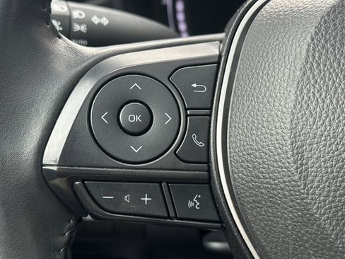 Certified 2025 Toyota Corolla SE image 29