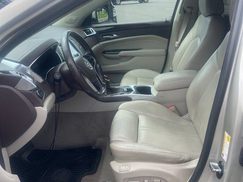 Used 2016 Cadillac SRX Luxury FWD image 12