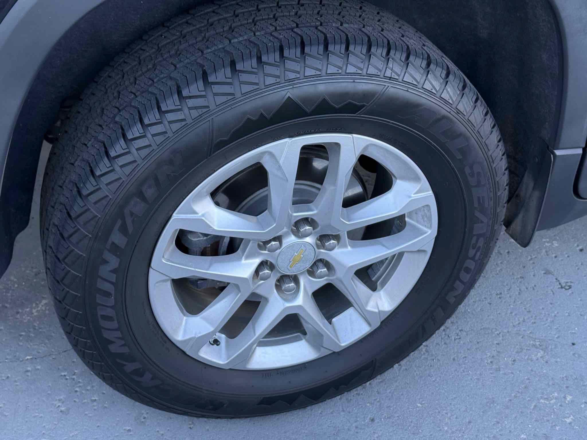 Used 2018 Chevrolet Traverse LS FWD image 43