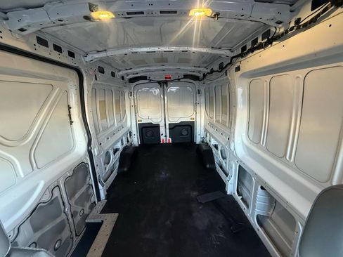 Used 2017 Ford Transit 350 148 Medium Roof image 15