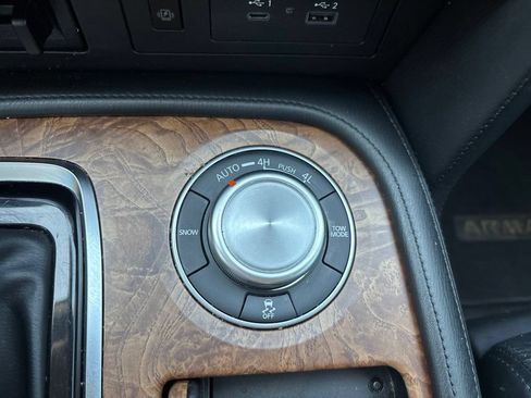 Used 2021 Nissan Armada SL w/ Captain's Chairs Package AWD/4WD image 48