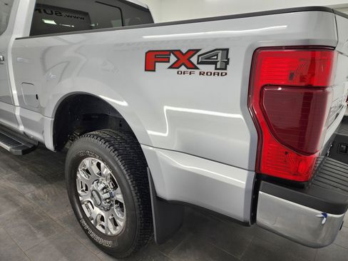 Used 2022 Ford F250 Lariat w/ Chrome Package image 29