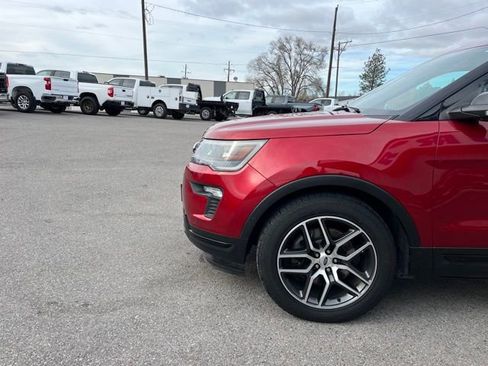 Used 2018 Ford Explorer Sport w/ Equipment Group 401A AWD/4WD image 5