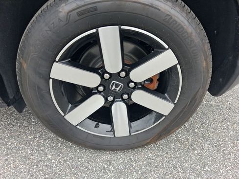 Certified 2025 Honda Prologue Touring image 13