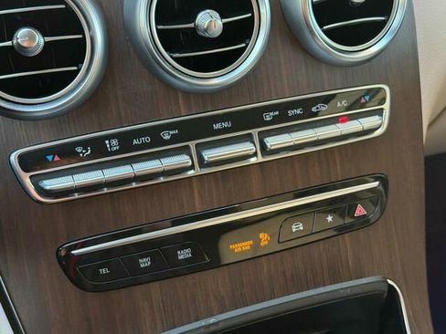 Certified 2022 Mercedes-Benz GLC 300 4MATIC image 24