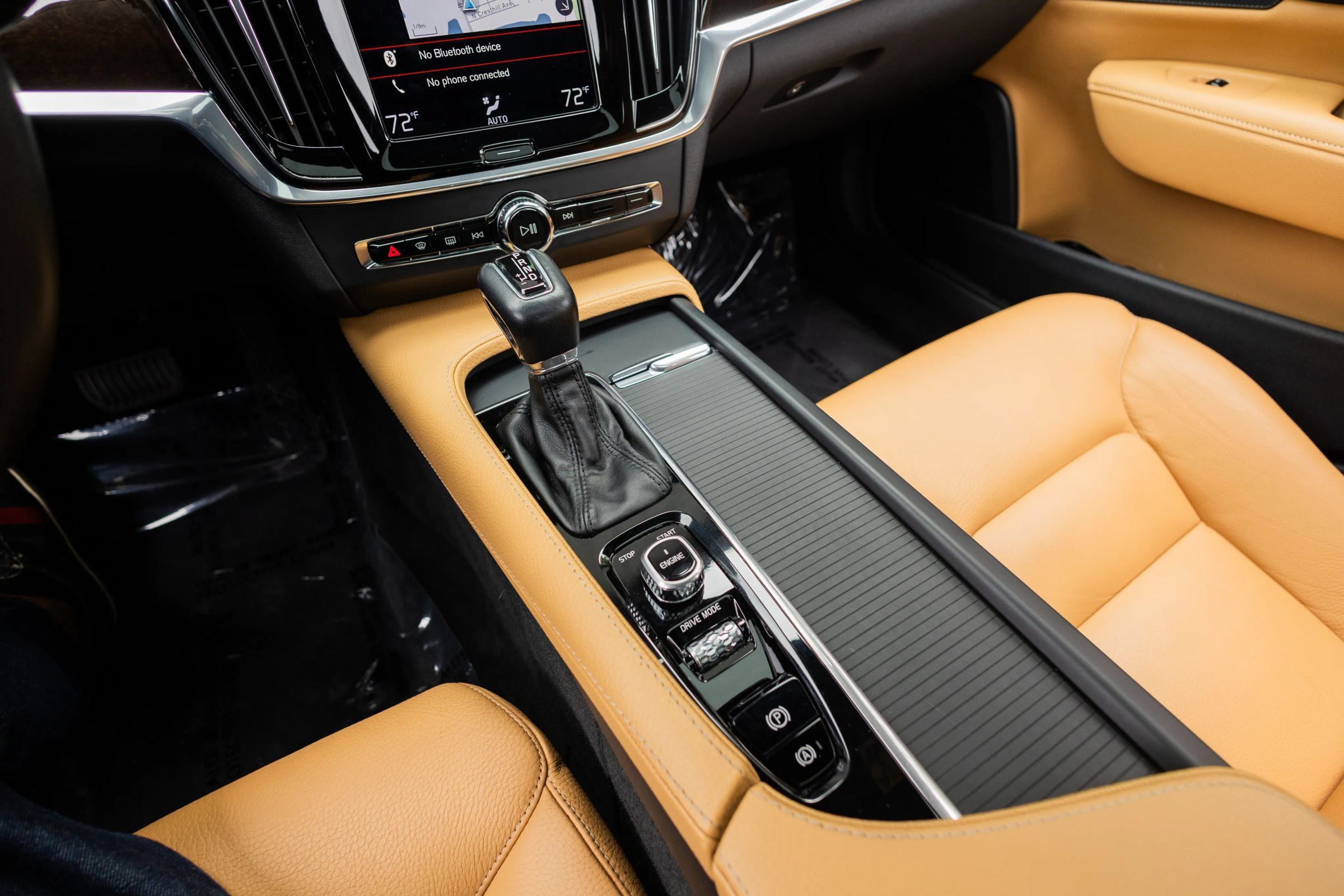 Used 2017 Volvo S90 T5 Momentum w/ Vision Package FWD image 27
