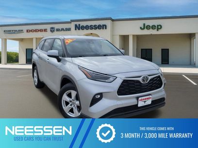 Used 2024 Toyota Highlander LE