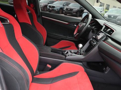 Used 2019 Honda Civic Type R image 15