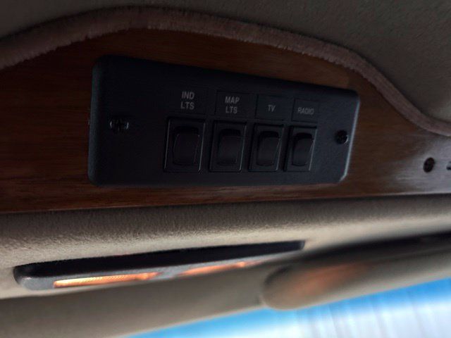 Used 1998 Chevrolet Express 1500 RWD image 28