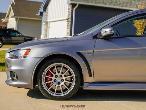 Used 2015 Mitsubishi Lancer Evolution GSR image 4