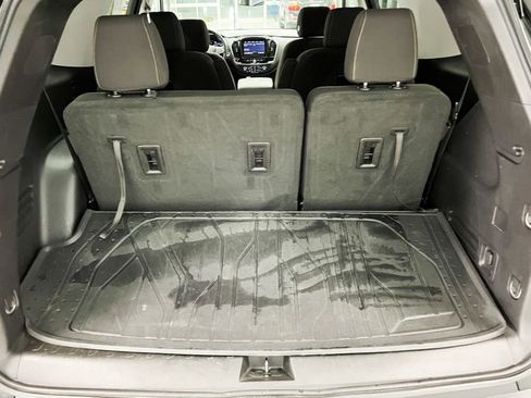 Used 2020 Chevrolet Traverse LT image 30