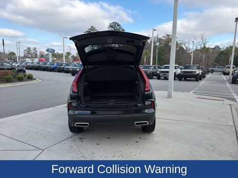 Used 2024 Cadillac XT4 Premium Luxury w/ Technology Package image 9