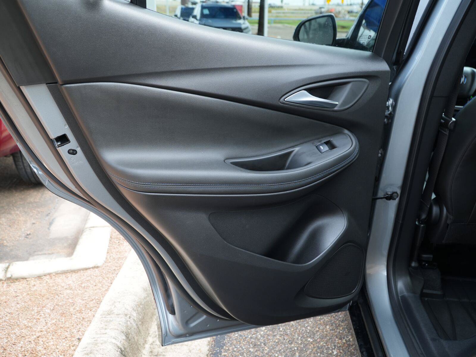 Used 2025 Buick Encore GX Sport Touring FWD image 18