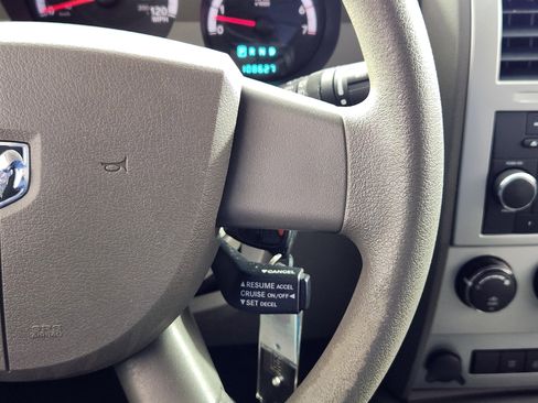 Used 2009 Dodge Nitro SE image 20