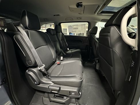 New 2026 Honda Odyssey Elite image 26