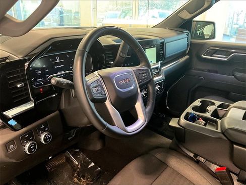 Used 2024 GMC Sierra 1500 Elevation image 8