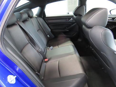 Used 2022 Honda Accord Sport image 34