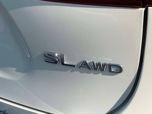 Used 2022 Nissan Rogue Sport SL AWD/4WD image 10