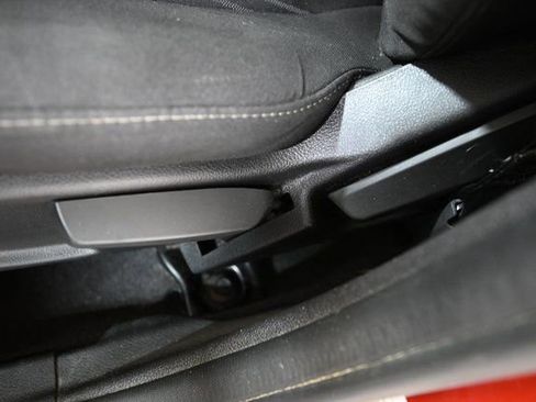 Used 2018 Ford Focus SE image 21