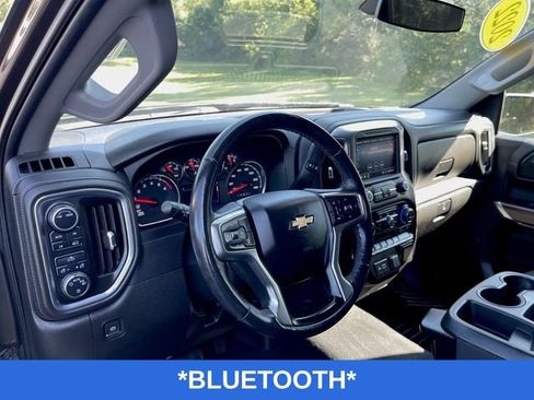 Used 2022 Chevrolet Silverado 1500 LT AWD/4WD image 11