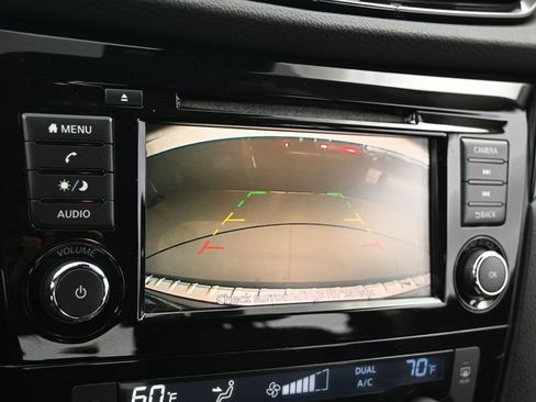 Used 2021 Nissan Rogue Sport SV image 19