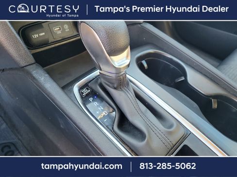 Used 2020 Hyundai Santa Fe SE image 30