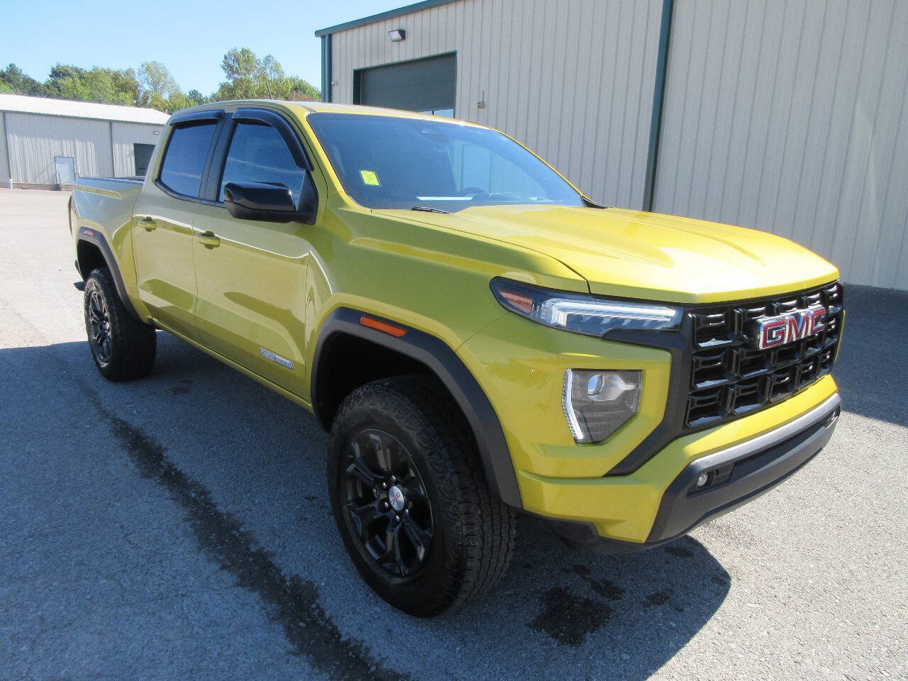 Used 2023 GMC Canyon Elevation w/ Convenience Package AWD/4WD image 8