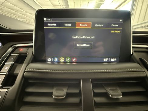 Used 2021 Chevrolet Suburban Premier w/ Premium Package AWD/4WD image 34
