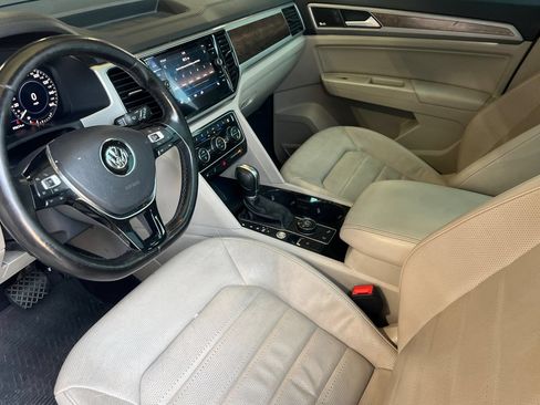 Used 2018 Volkswagen Atlas SEL Premium AWD/4WD image 10