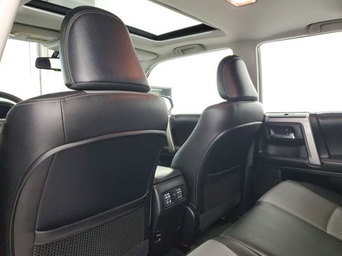 Used 2015 Toyota 4Runner SR5 Premium RWD image 12