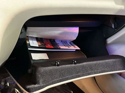 Certified 2022 Mercedes-Benz GLC 300 4MATIC image 28