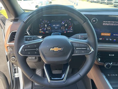 New 2026 Chevrolet Tahoe High Country AWD/4WD image 32