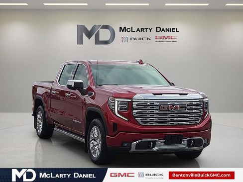Used 2023 GMC Sierra 1500 Denali AWD/4WD image 1