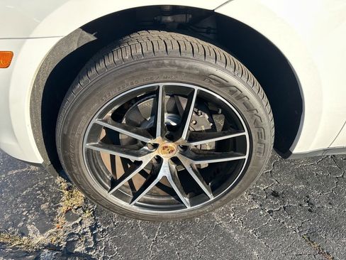 Used 2023 Porsche Macan image 38