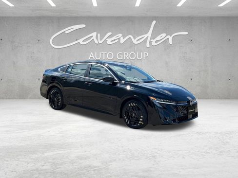 New 2026 Nissan Sentra SR image 2