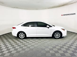 Used 2025 Toyota Corolla LE video 2