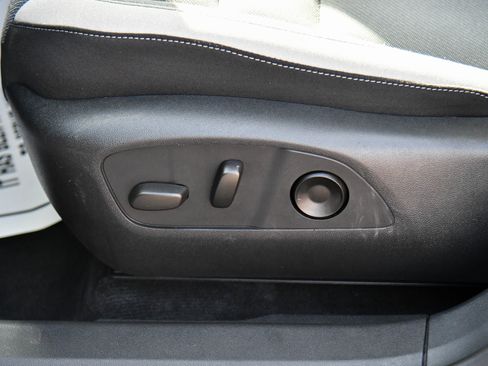 Used 2024 Honda Prologue EX image 17