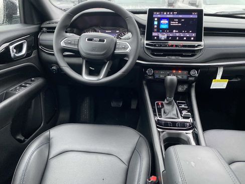 New 2026 Jeep Compass Limited image 8