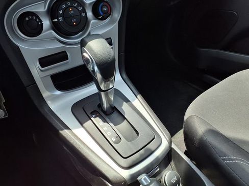 Used 2018 Ford Fiesta SE FWD image 25
