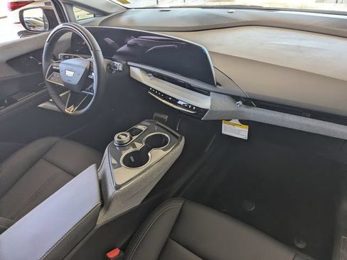 Used 2026 Cadillac Optiq Sport 1 RWD image 14
