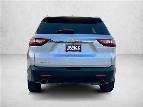 Certified 2021 Chevrolet Traverse LT image 4