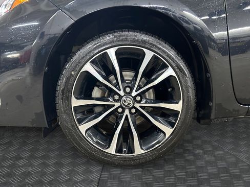 Used 2019 Toyota Corolla SE image 14