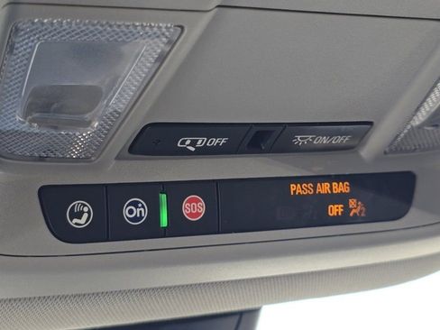 Used 2023 GMC Acadia SLE w/ Driver Convenience Package FWD image 29