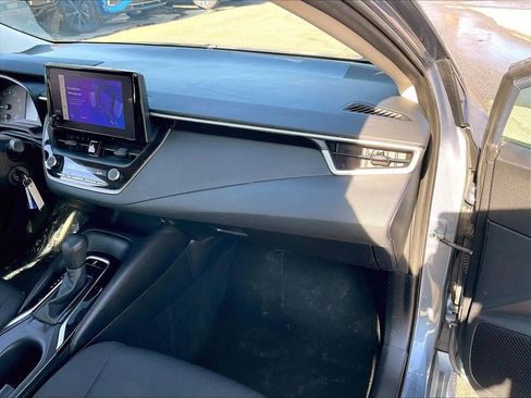 Used 2024 Toyota Corolla LE image 12